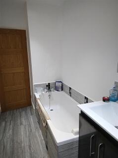BATHROOM - Further