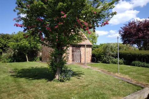 REAR GARDEN -