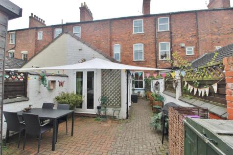 REAR GARDEN -
