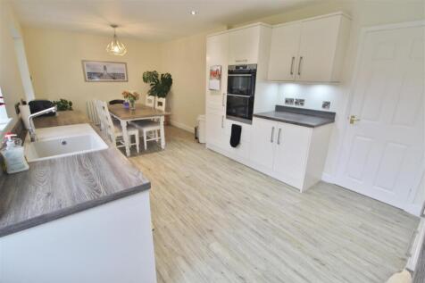 DINING KITCHEN -