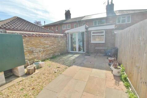REAR GARDEN -