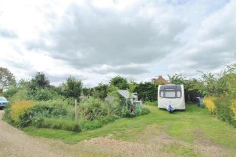 REAR GARDEN -