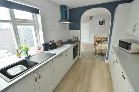 KITCHEN - Further