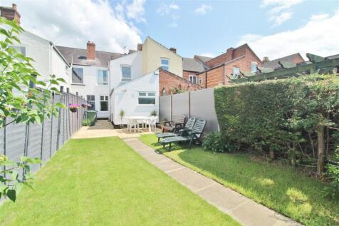 REAR GARDEN -