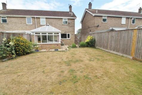 REAR GARDEN -