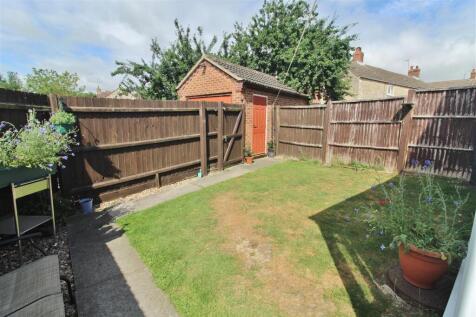 REAR GARDEN -