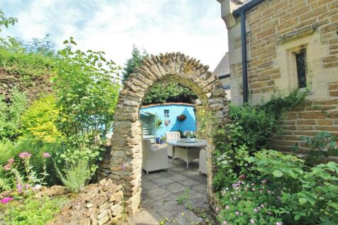 VIEWINGS