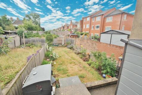 REAR GARDEN -