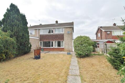REAR GARDEN -