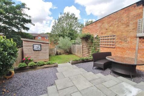 REAR GARDEN -