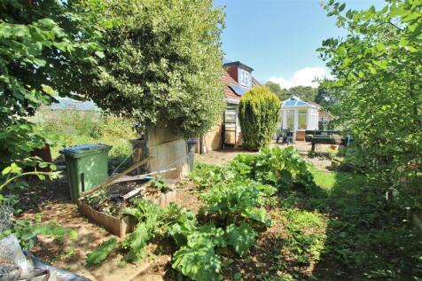 REAR GARDEN -