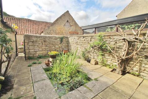 REAR GARDENS