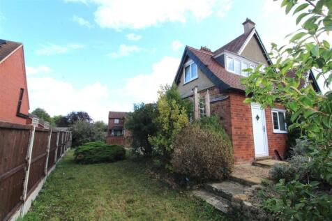 REAR GARDEN -