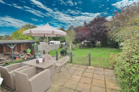 REAR GARDEN -