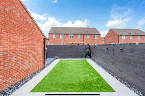 REAR GARDEN -
