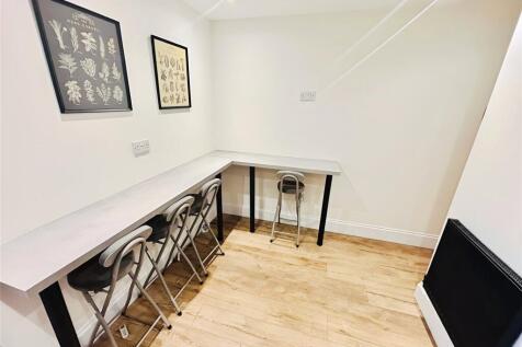 Communal Kitchen