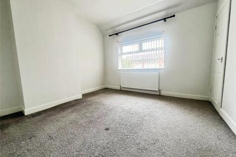 Master Bedroom (2)