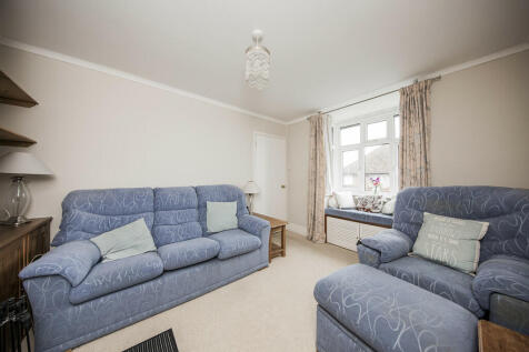 Lounge 2