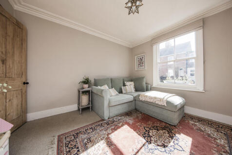 Lounge 2