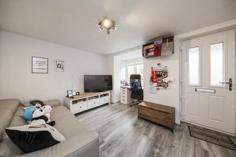 Lounge 1