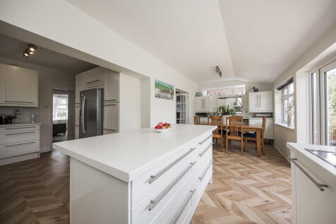 Kitchen - Dining