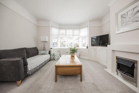 Lounge 1