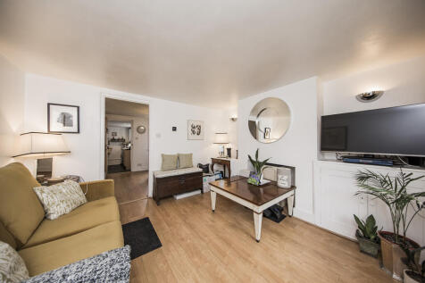 Lounge 1