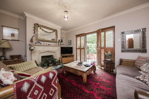 Lounge 1
