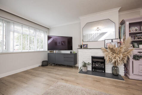 Lounge 1