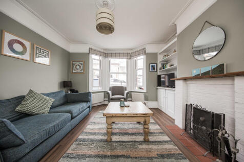 Lounge 1