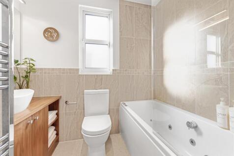 JA-Flat_2__190_Upper_Richmond_Road_West-17.jpg