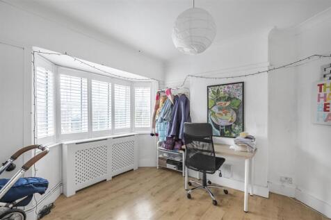 James_Anderso ord_Avenue_London-8.JPG