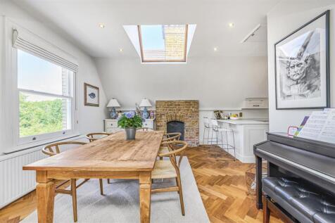 James_Anderson_-_Sheen_Lane_London__SW14_8HY_14.JP