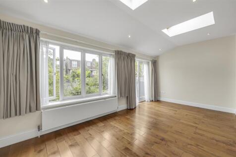 James_Anderson__Observatory_Road_East_Sheen__SW14_