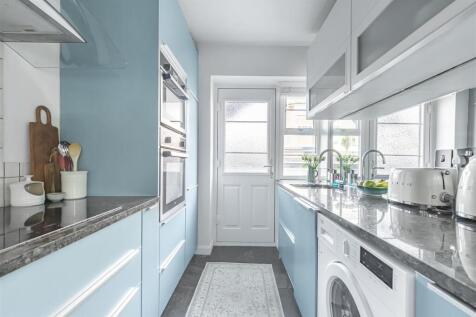 James_anderson-31_deanhill_court-sw14__3_.jpg