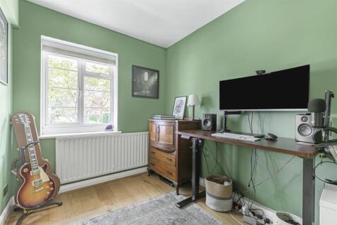 James_anderson-31_deanhill_court-sw14__1_.jpg