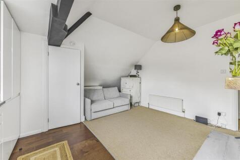 James_Anderson_-_Sheen_Lane_London__SW14_8LE_10.JP