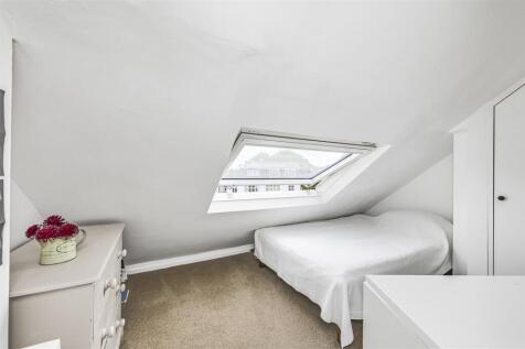 James_Anderson_-_Sheen_Lane_London__SW14_8LE_5.JPG