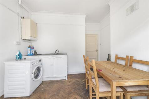 james_anderson_-_391_new_kings_rd__48_.JPG