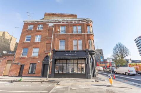 James_Anderson_-_Putney_High_Street-1.jpg