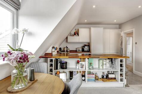 Flat_6__Cadbury_House__Dromore_Road-4.jpg