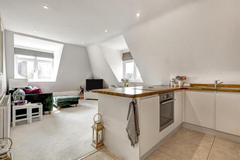 Flat_6__Cadbury_House__Dromore_Road-2.jpg