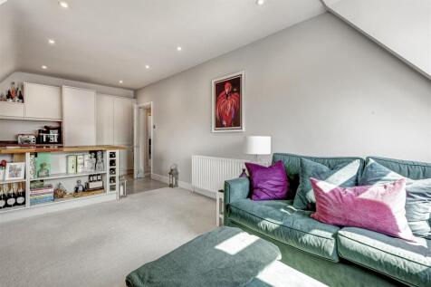 Flat_6__Cadbury_House__Dromore_Road-7.jpg