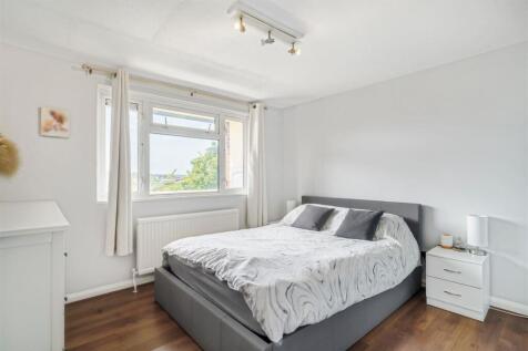 Bedroom.jpg