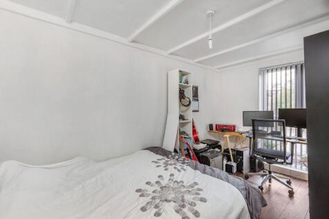 bed 3.JPG