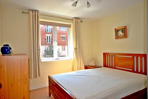Bed1.jpg