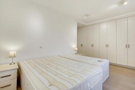 2_Main Bedroom-1
