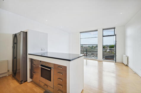 Flat 68, Chiswick Gr