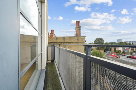 Flat 68, Chiswick Gr