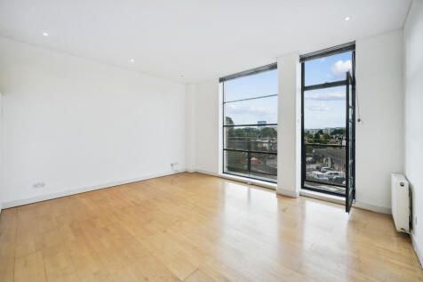 Flat 68, Chiswick Gr